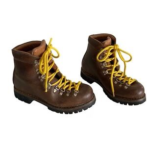 Vintage 1970s ASOLO Sport Yukon Brown Leather Mountaineering Boots Size 6M